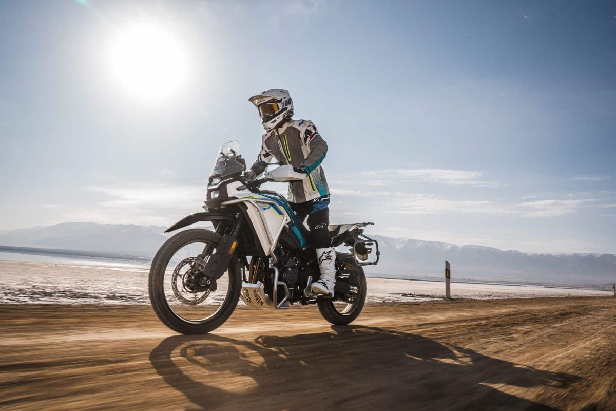 CFMOTO 450 MT