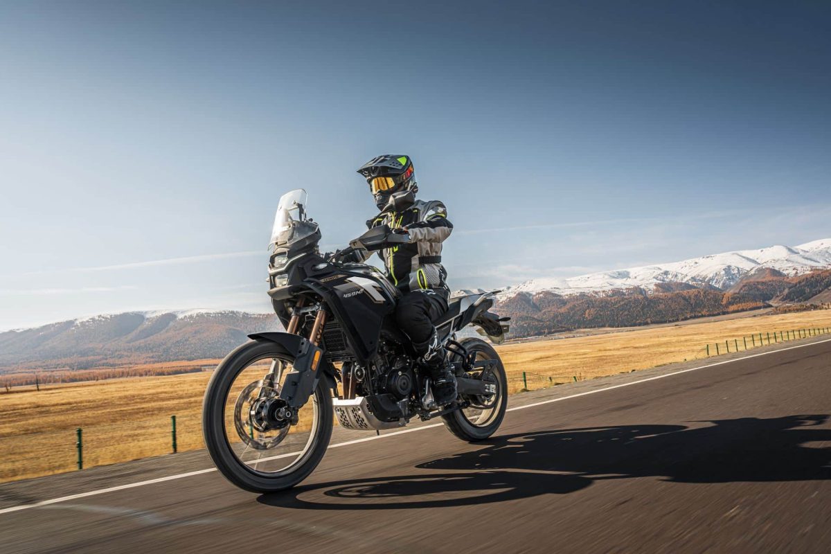 CFMOTO 450 MT