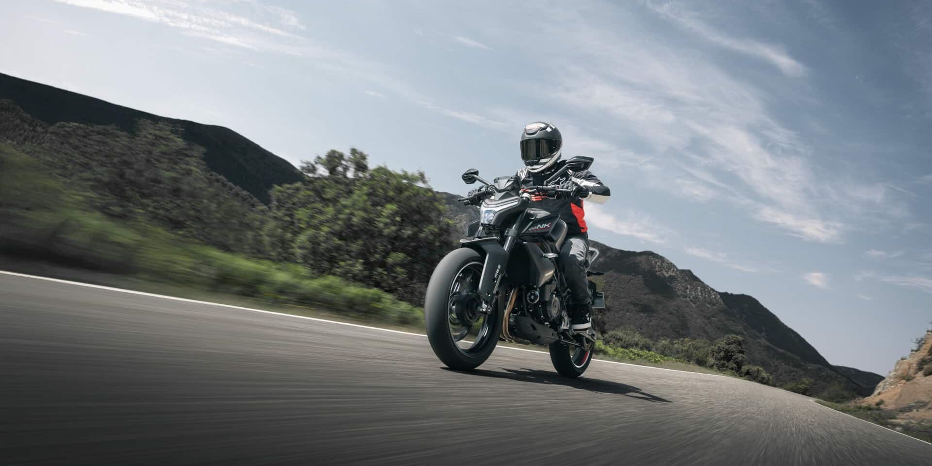 CFMOTO 450NK