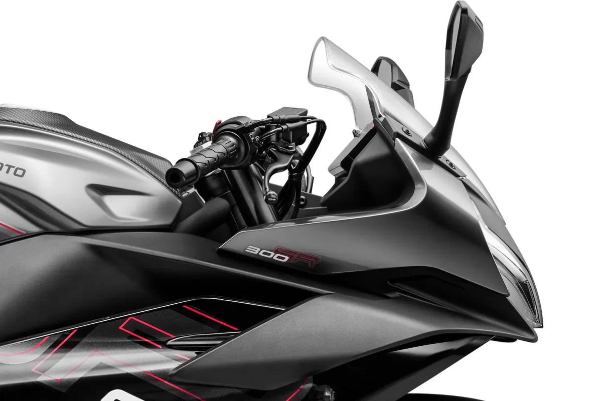 CFMOTO 300SR