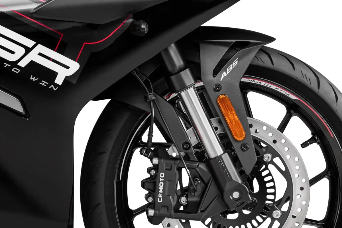 CFMOTO 300SR