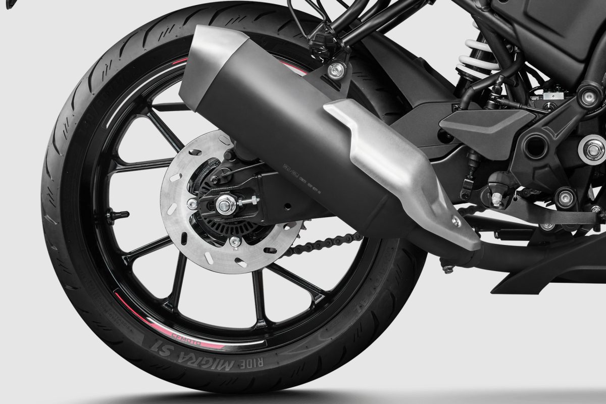 CFMOTO 300SR
