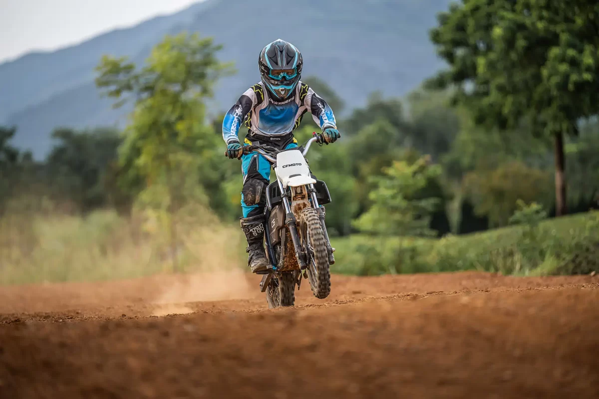 CFMOTO CX-5E
