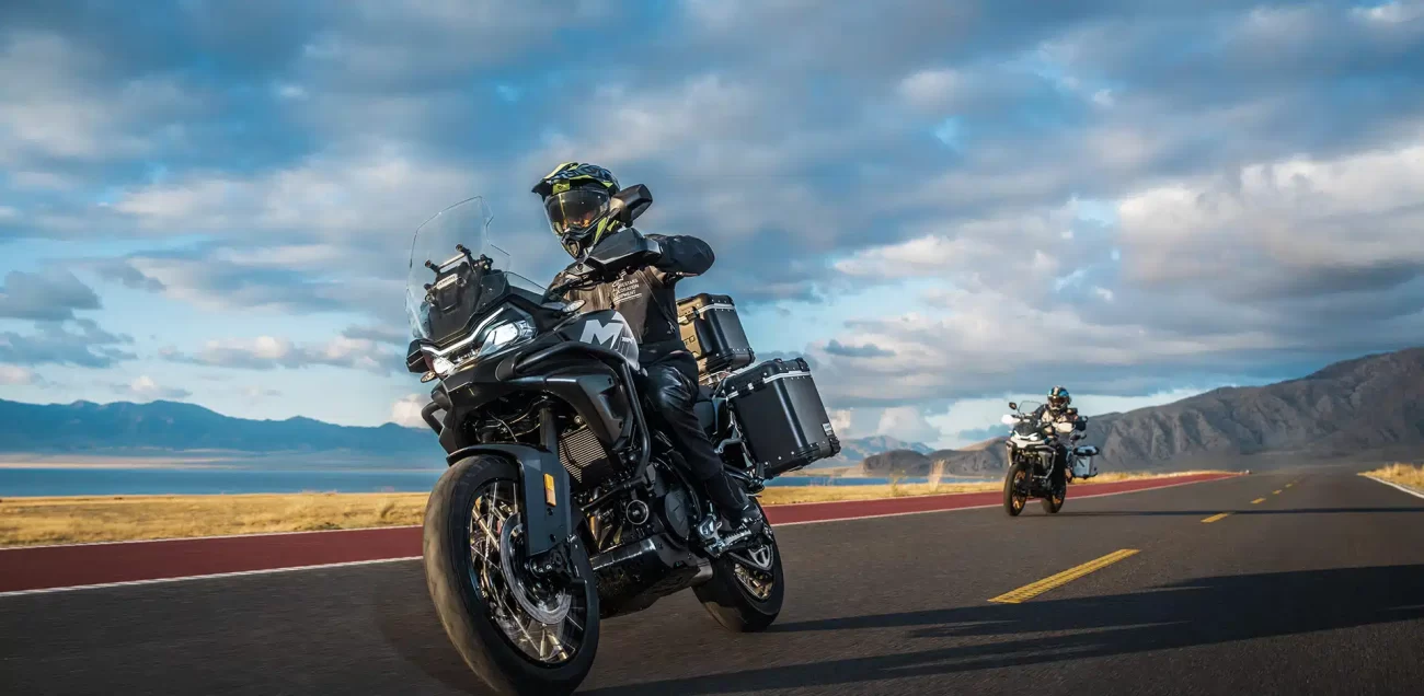 CFMOTO 700MT ADV