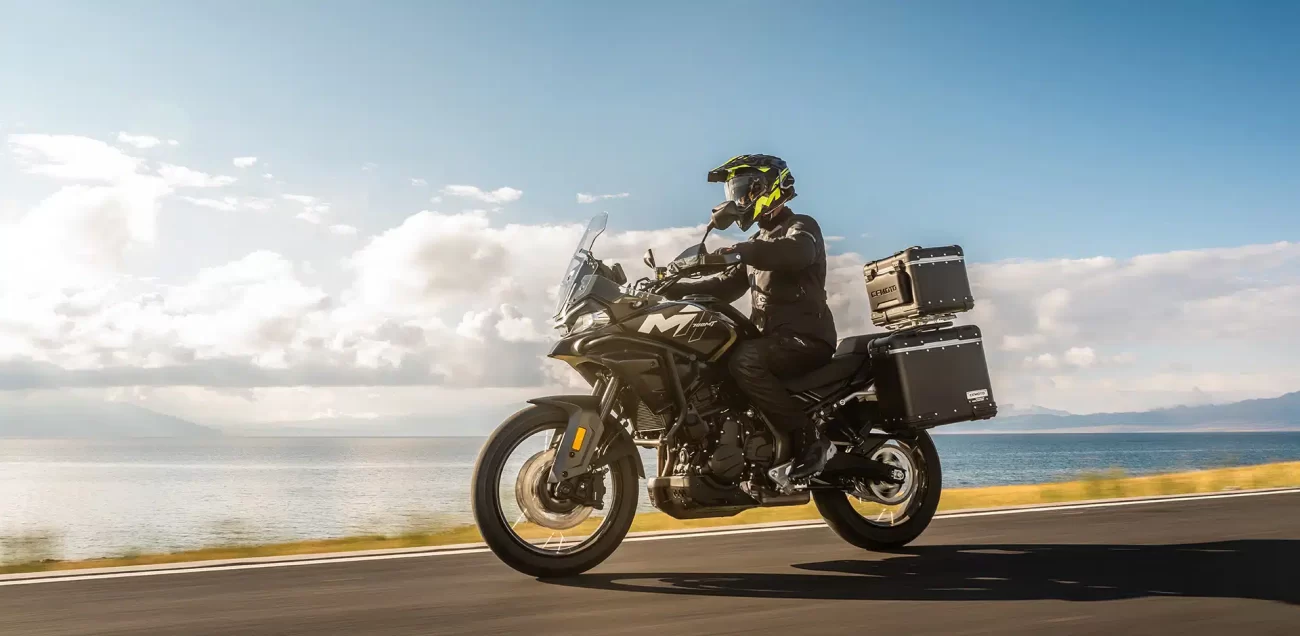 CFMOTO 700MT ADV