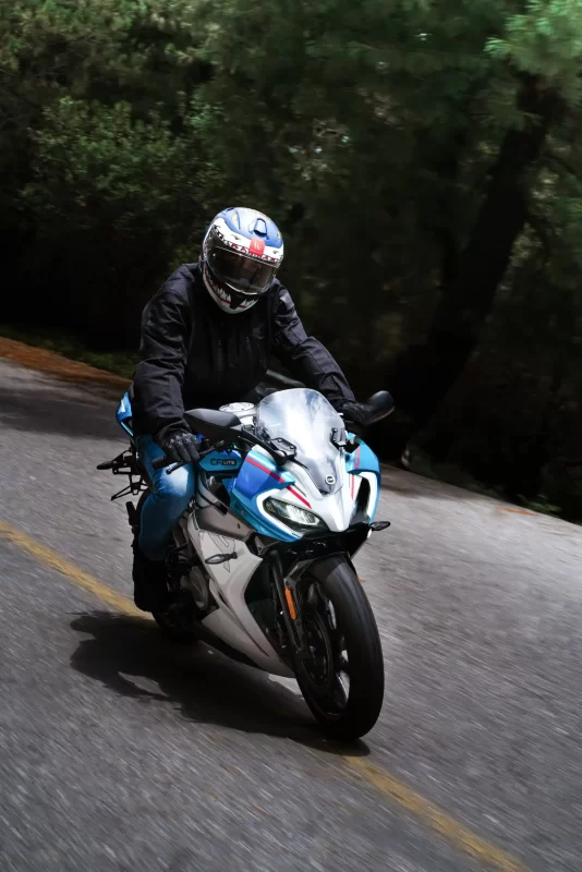 CFMOTO 250SR