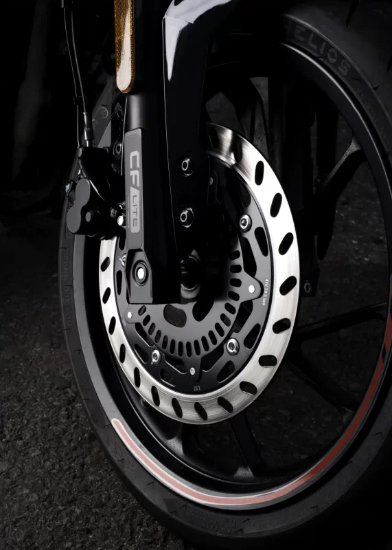 CFMOTO 250SR