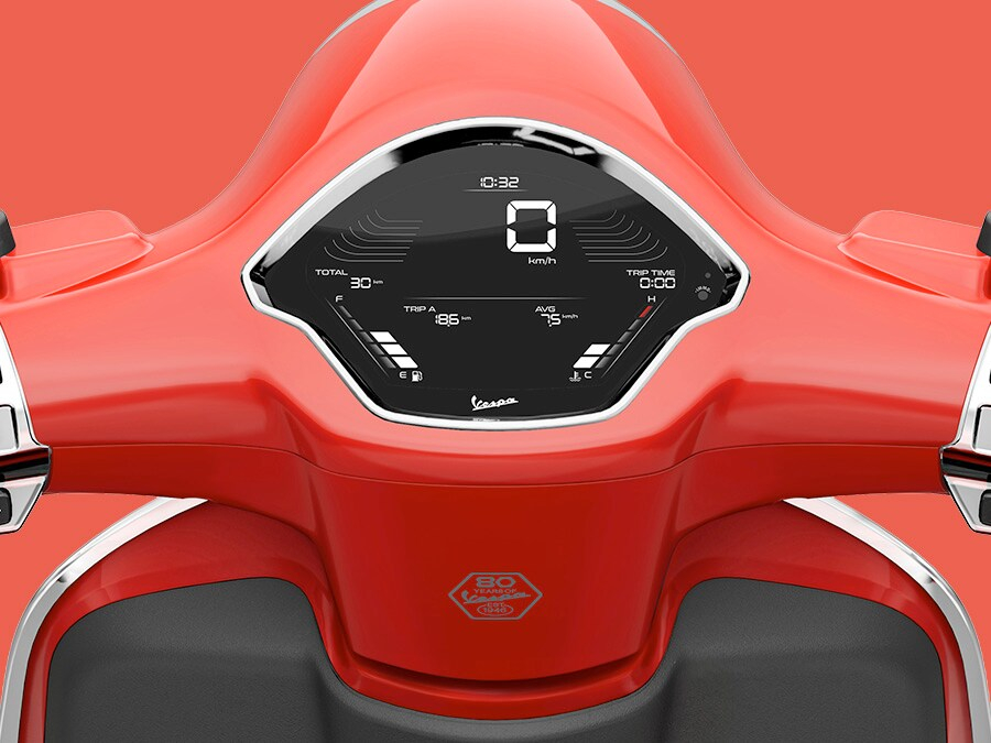 Vespa Primavera 150 RED