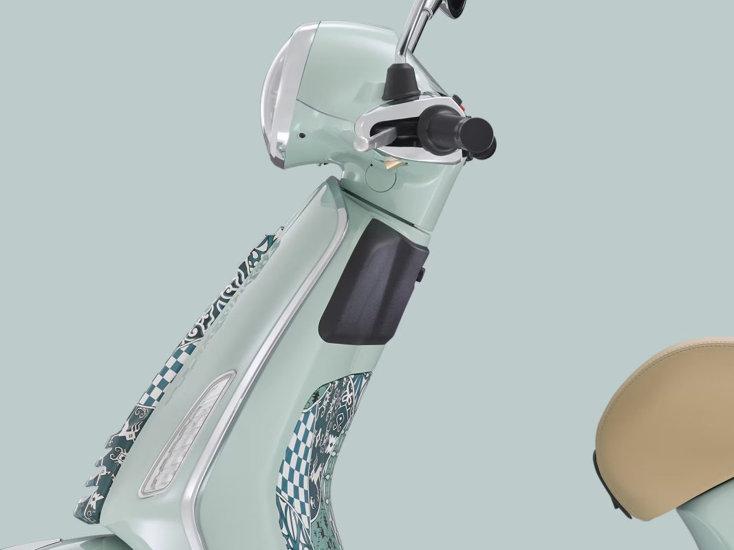 Vespa Primavera 50 Batik