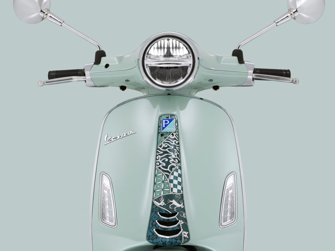 Vespa Primavera 50 Batik