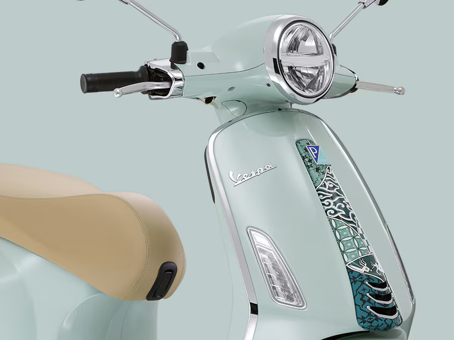 Vespa Primavera 50 Batik