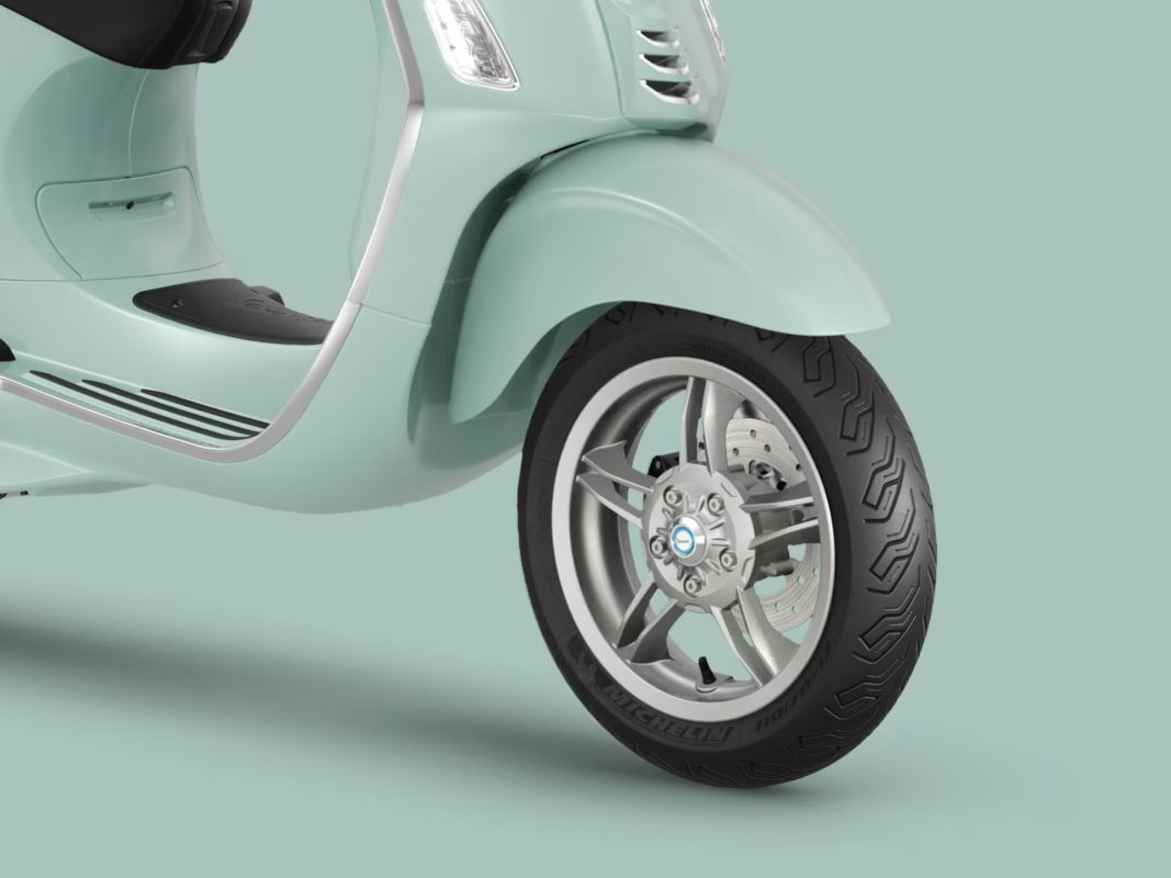 Vespa Primavera Elettrica 45