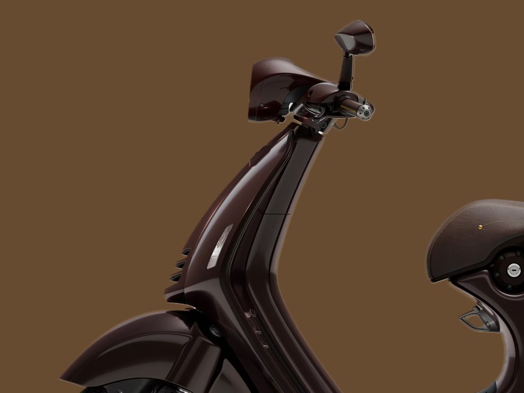 Vespa 946 Horse 150