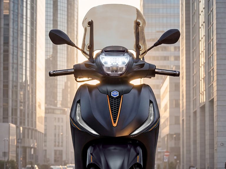 Piaggio Beverly 25th Anniversary 400