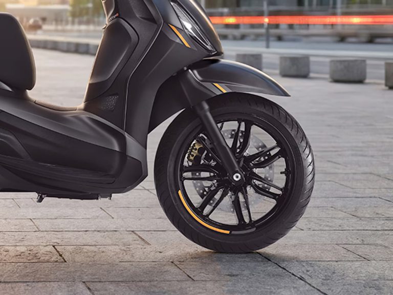 Piaggio Beverly 25th Anniversary 400