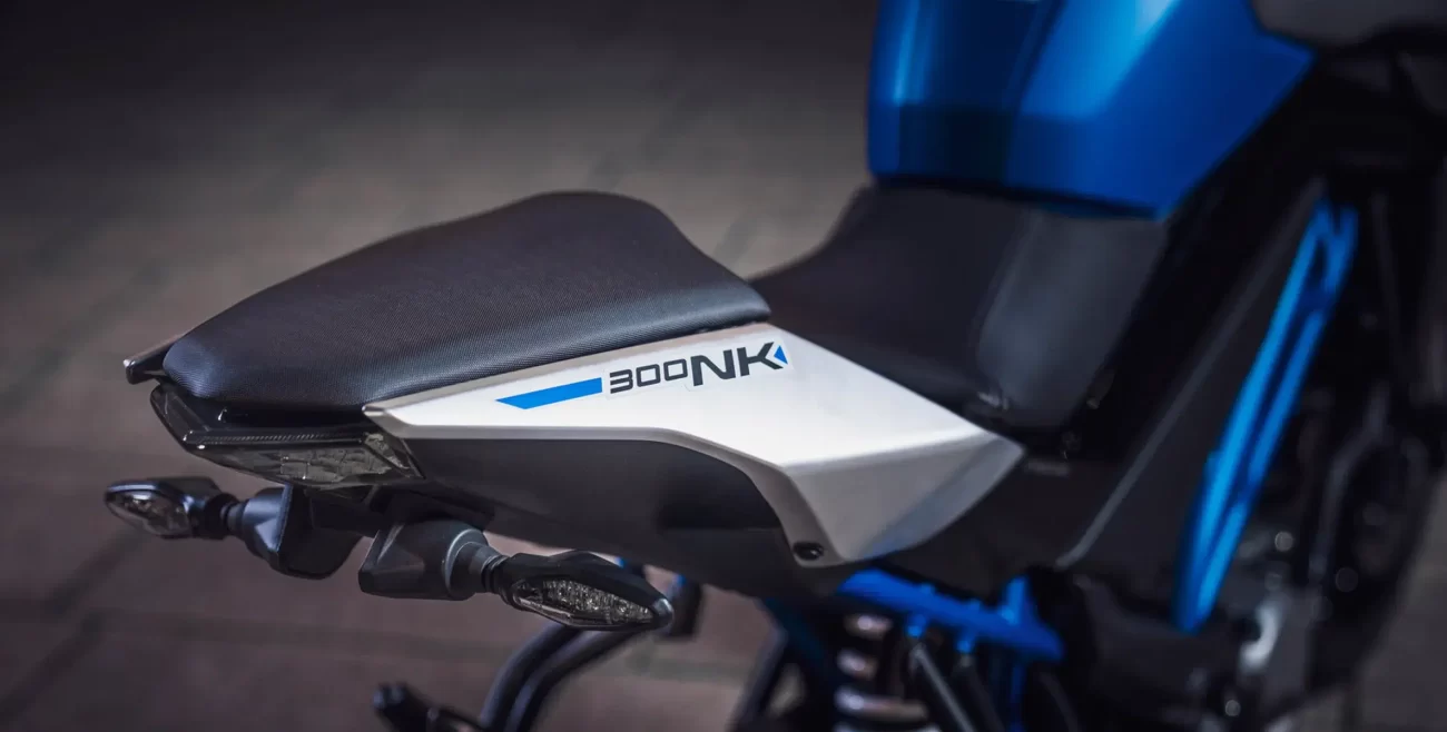 CFMOTO 300NK
