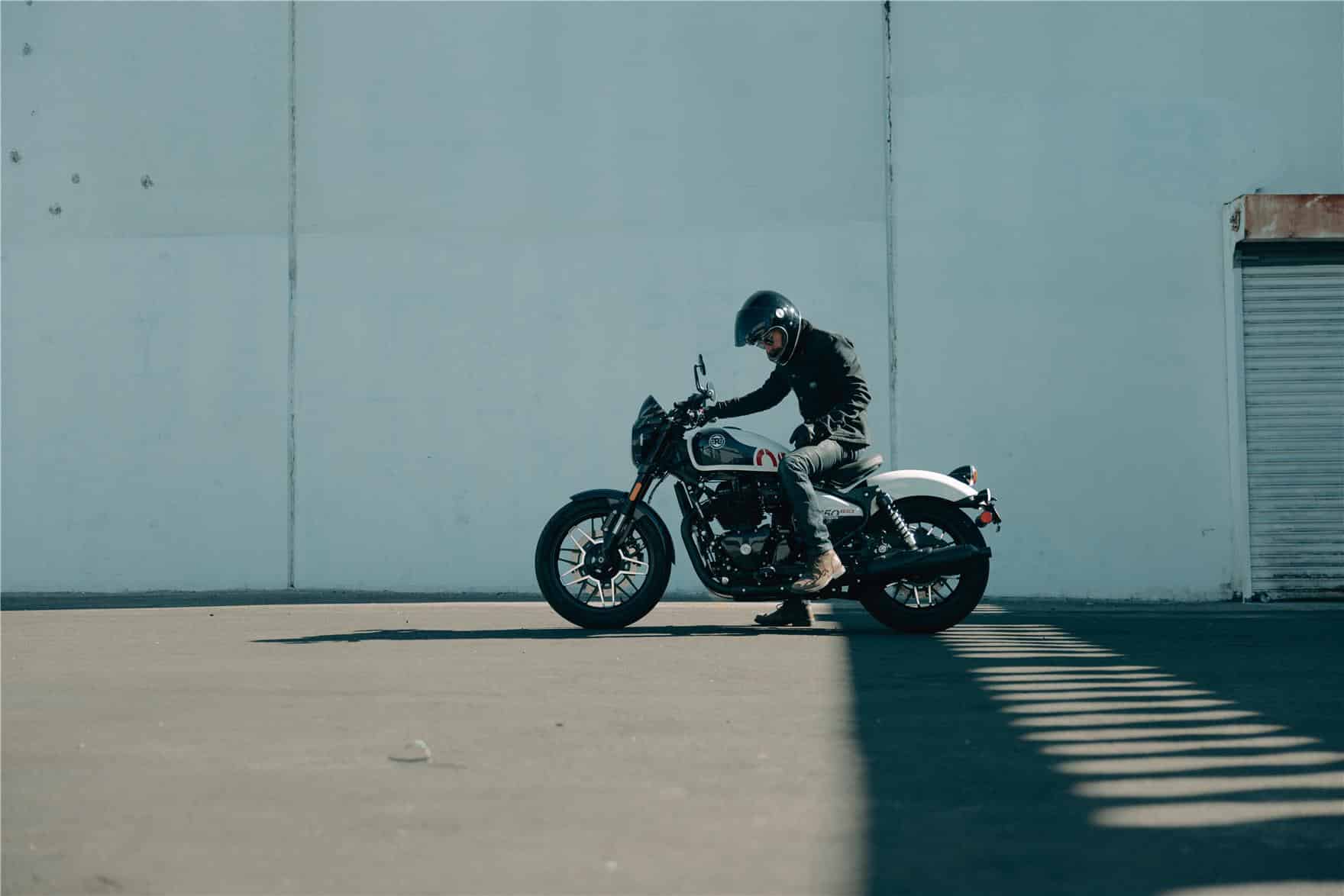 Royal Enfield Shotgun 650