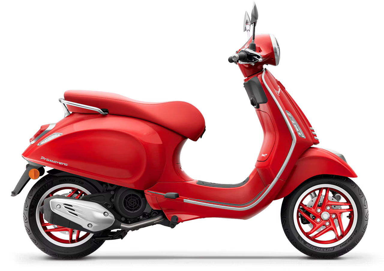 Vespa Primavera 125 Red